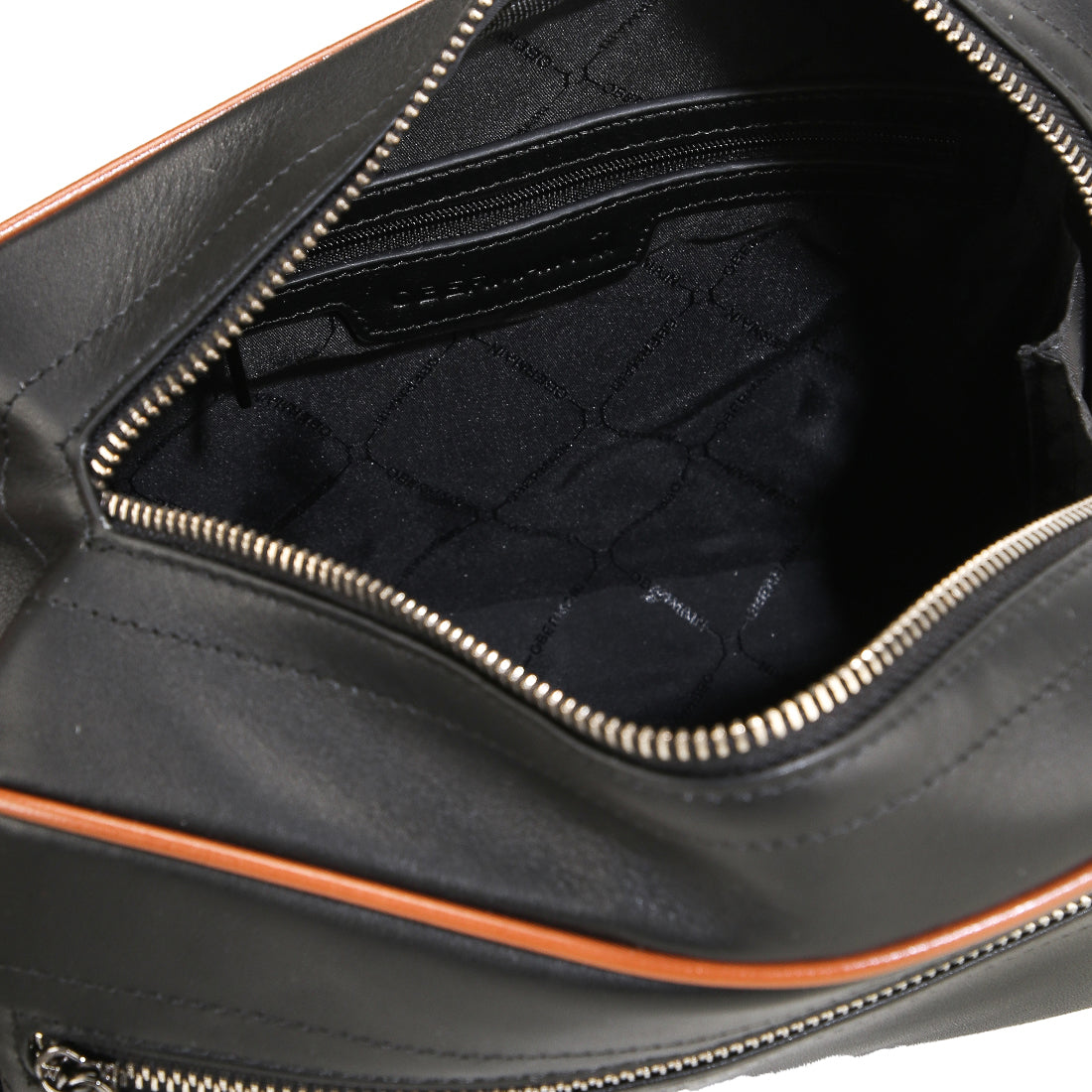 Obermain Tas Pria Lay Crossbody Bag-L In Black