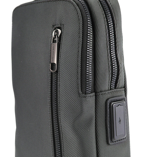 Jeremy Chest Bag In Black