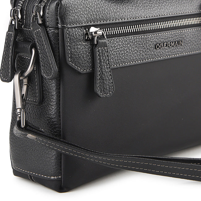 Spark Clutch In Black