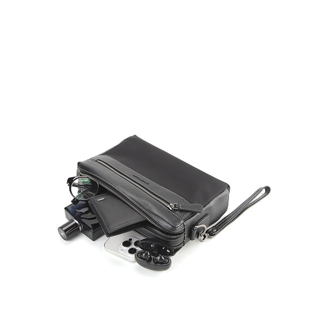 Spark Clutch In Black