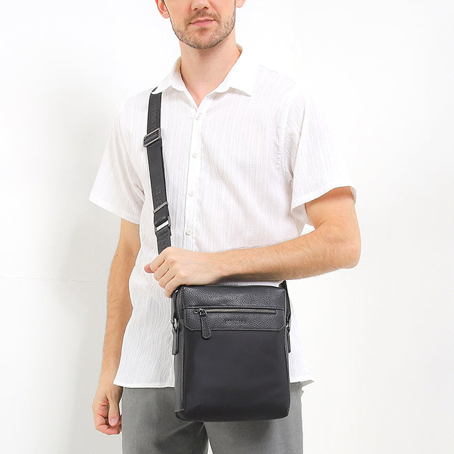 Spark Sling Bag In Black
