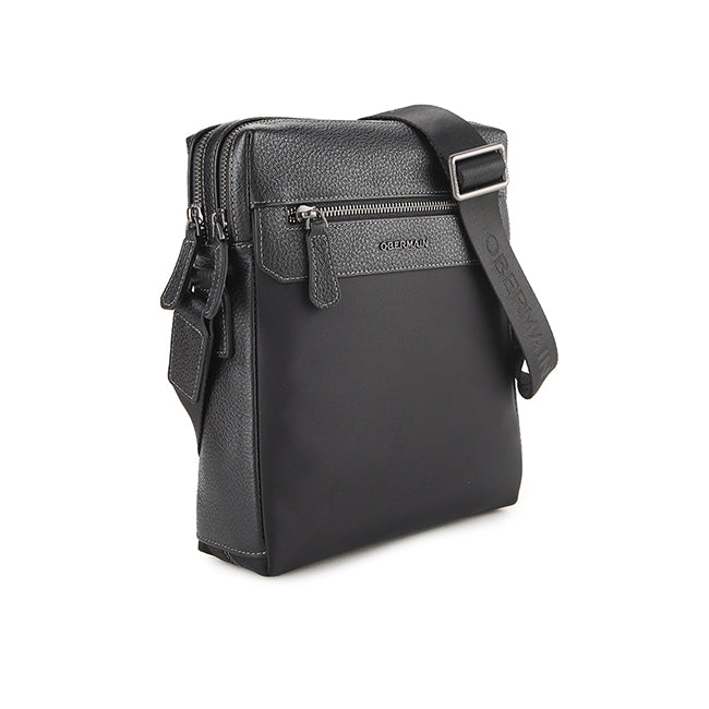 Spark Sling Bag In Black