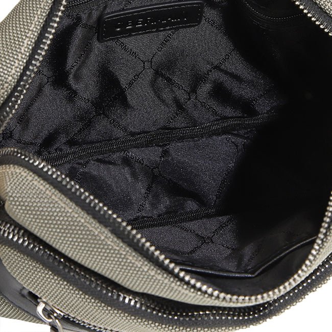 Smith Clutch In Olive