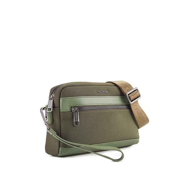 Darian Clutch In Olive