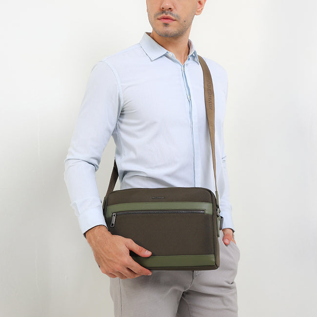 Darian Messenger Bag In Olive