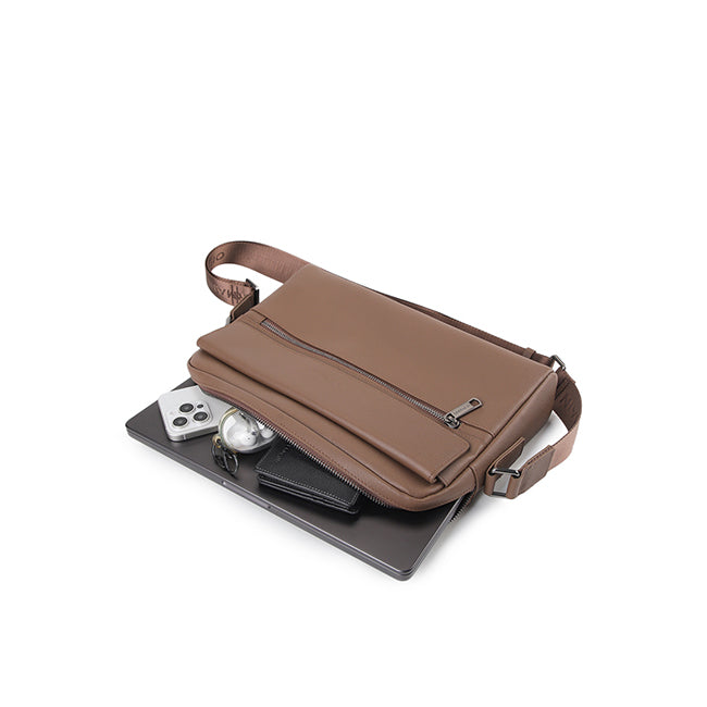 Obermain Men Dutch Messenger Bag-L In Brown