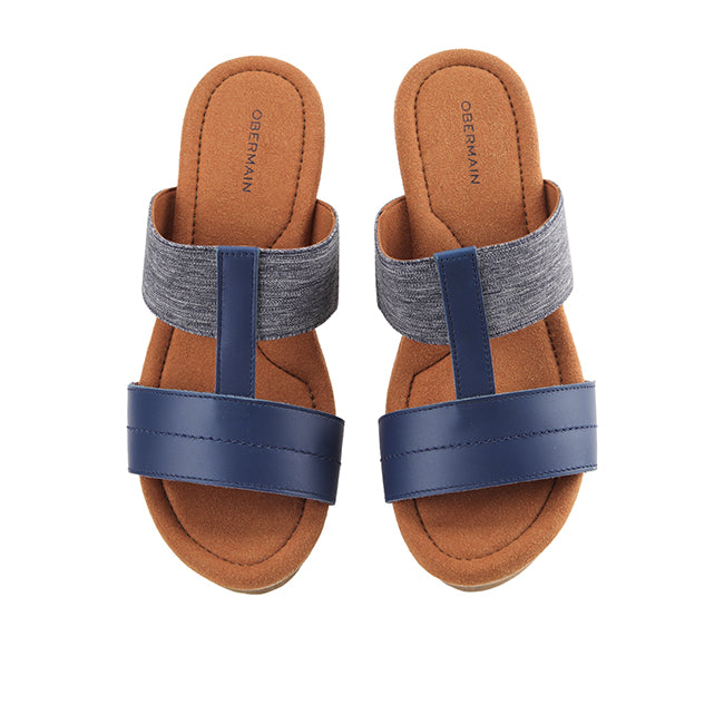 Jasmin Heydi In Navy