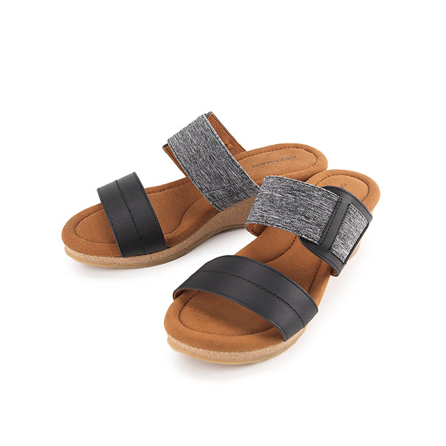 Jasmin Henri In Black