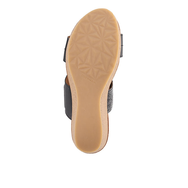 Jasmin Henri In Black