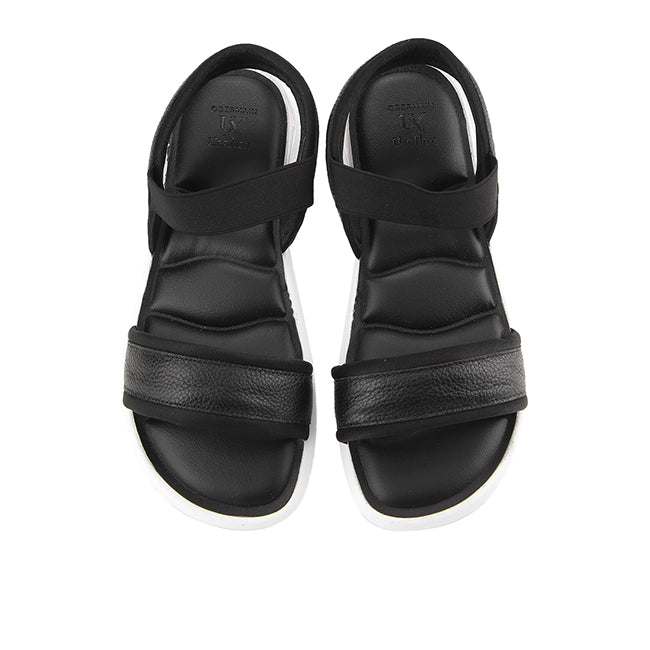Mora Kayla In Black