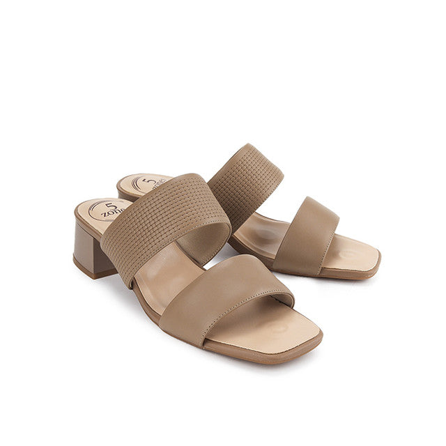 Nikka Hillda In Taupe