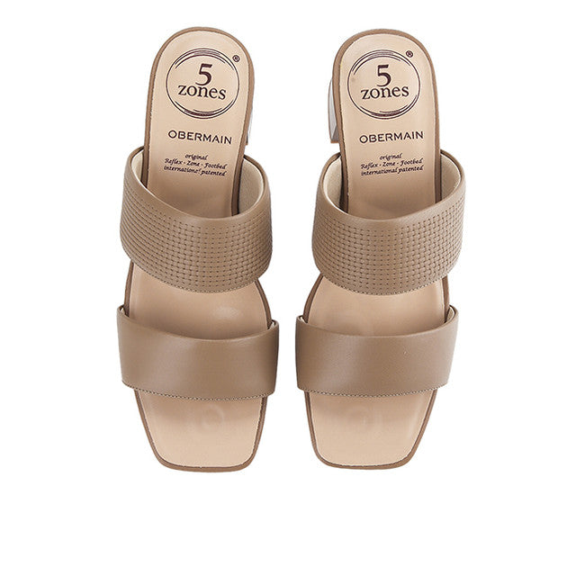 Nikka Hillda In Taupe