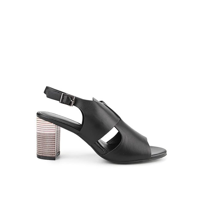 Noella Beth In Black