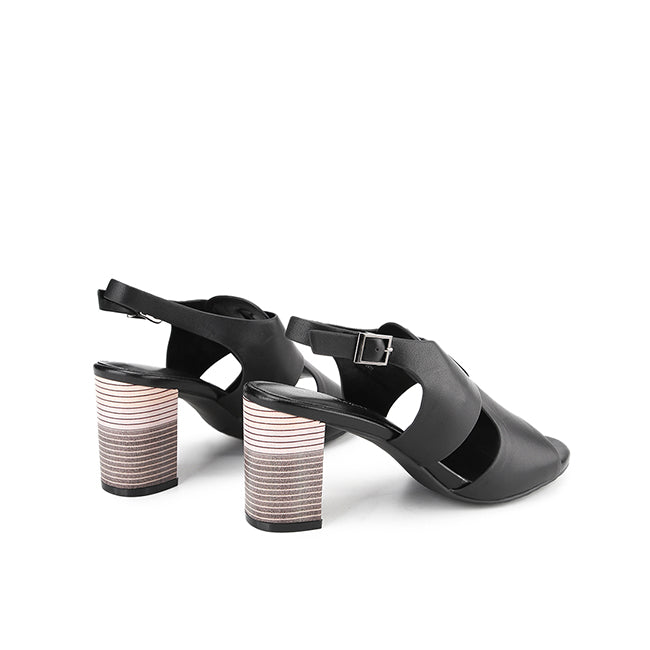 Noella Beth In Black