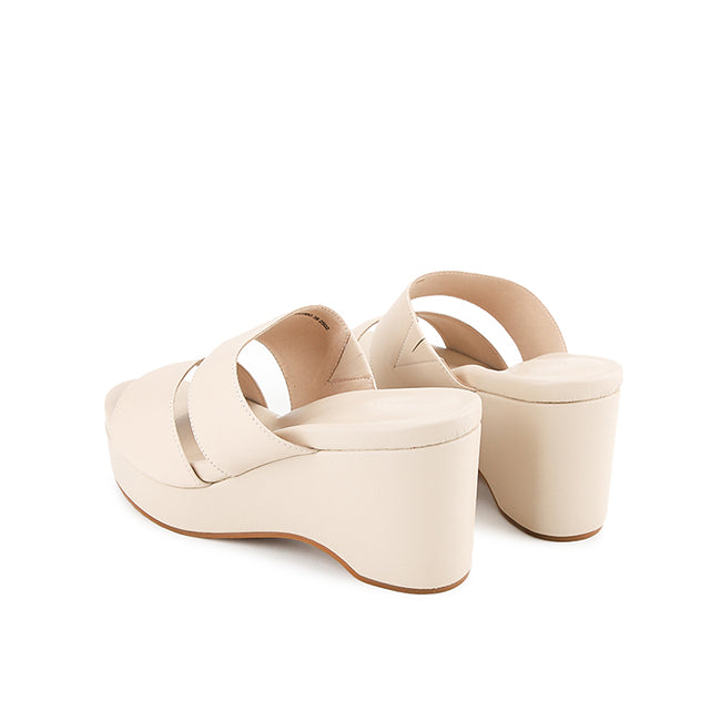 Millie Elanor In Beige