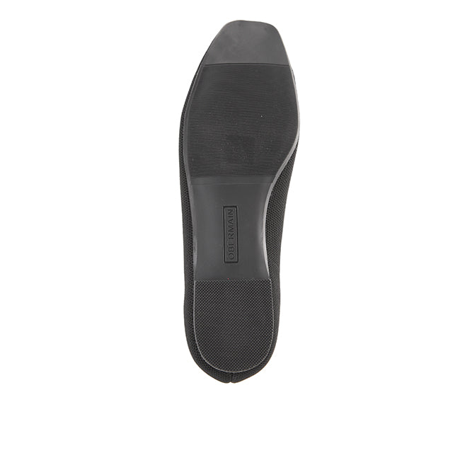 Libby Giselle In Black