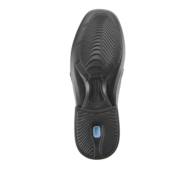 Alano Santos In Black