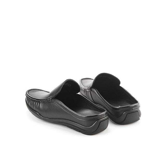 Carlos Willer In Black