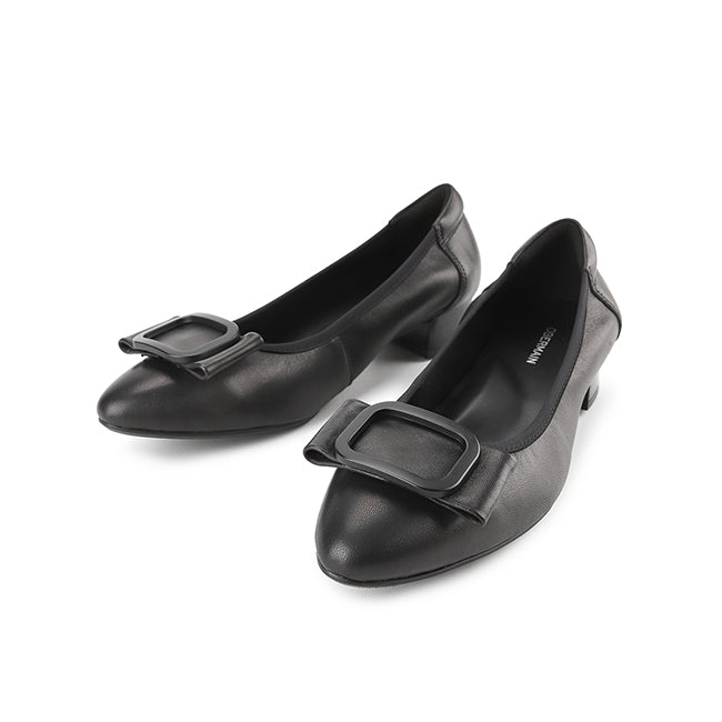 Belleza Iris In Black