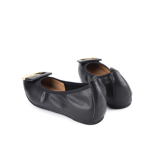 Goldie Ivonne In Black