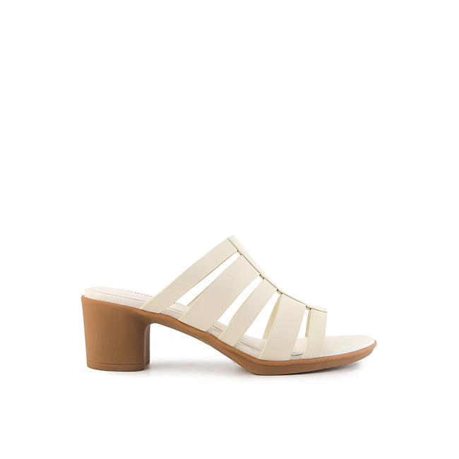 Regina Clara In Off White