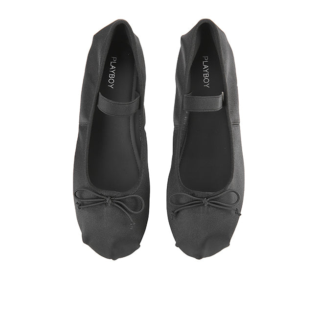 Playboy Wanita Flats Terra