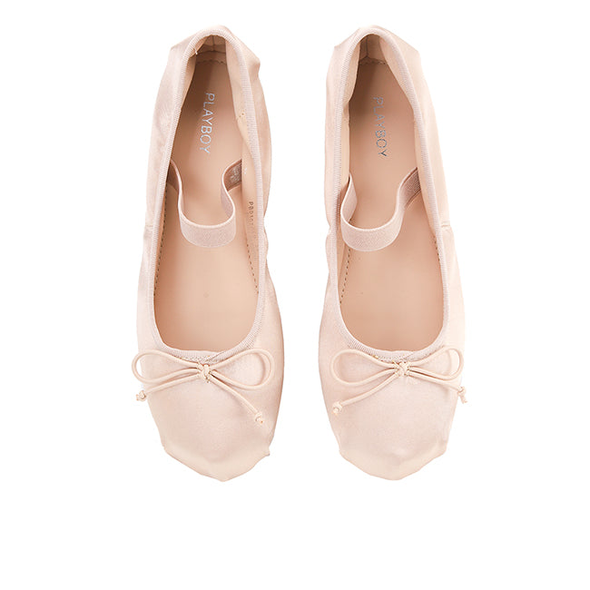 Playboy Wanita Flats Terra