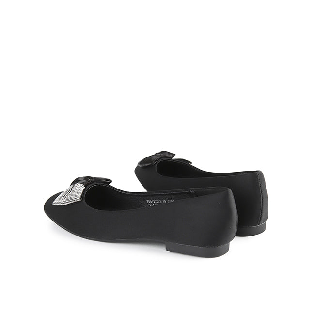 Playboy Wanita Flats Cornelia