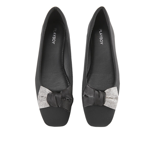 Playboy Wanita Flats Cornelia