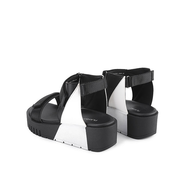 Athea In Black/White