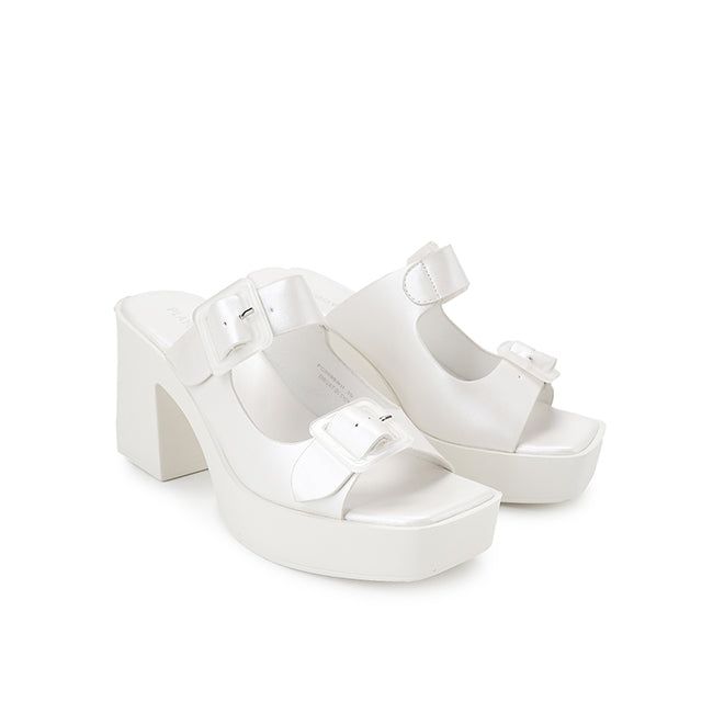 Elodie In White