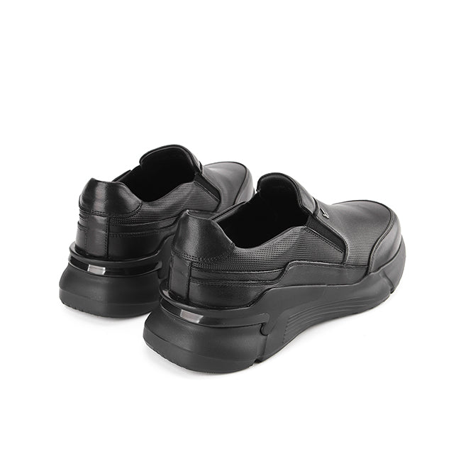 Playboy Sepatu Pria Wagler Slip On In Black
