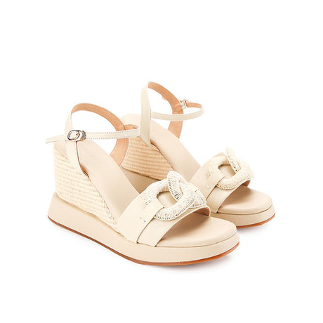 Mailis Berlinda In Beige