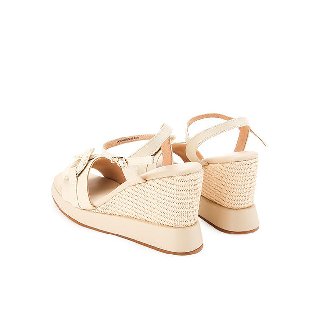 Mailis Berlinda In Beige