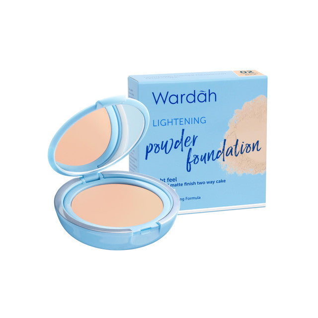 Wardah Lightening Powder Foundation Light Feel 02 golden Beige 12 g