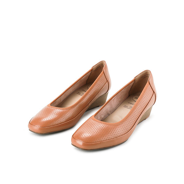 Acadia Charis In Camel