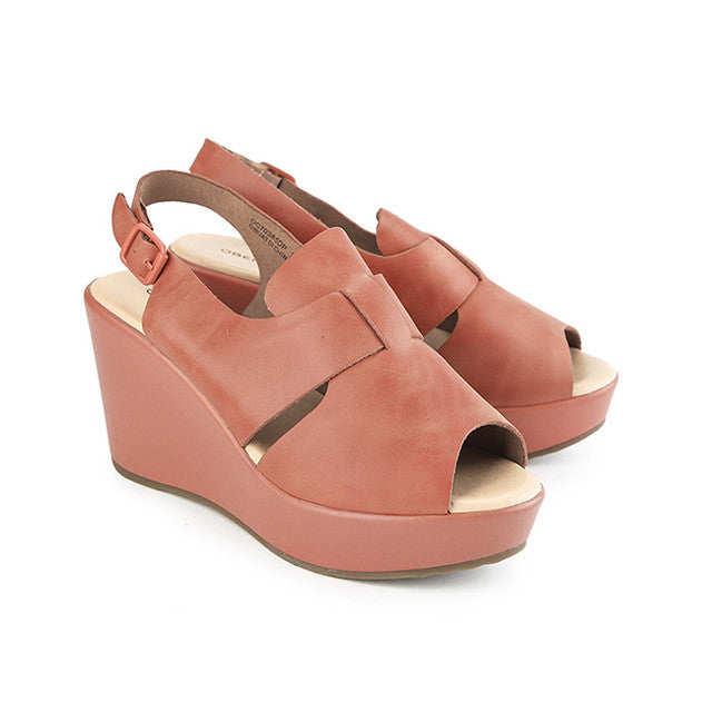 Nicole Jayna In Dusty Pink