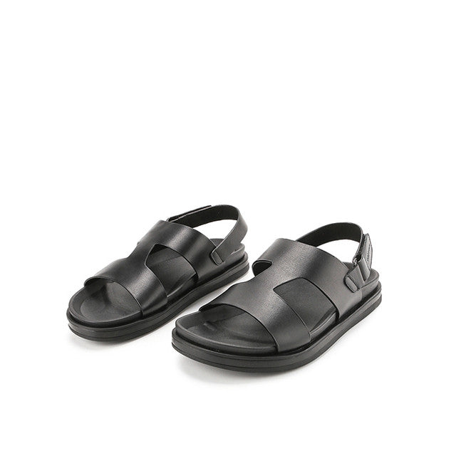 Eagan Dinis In Black