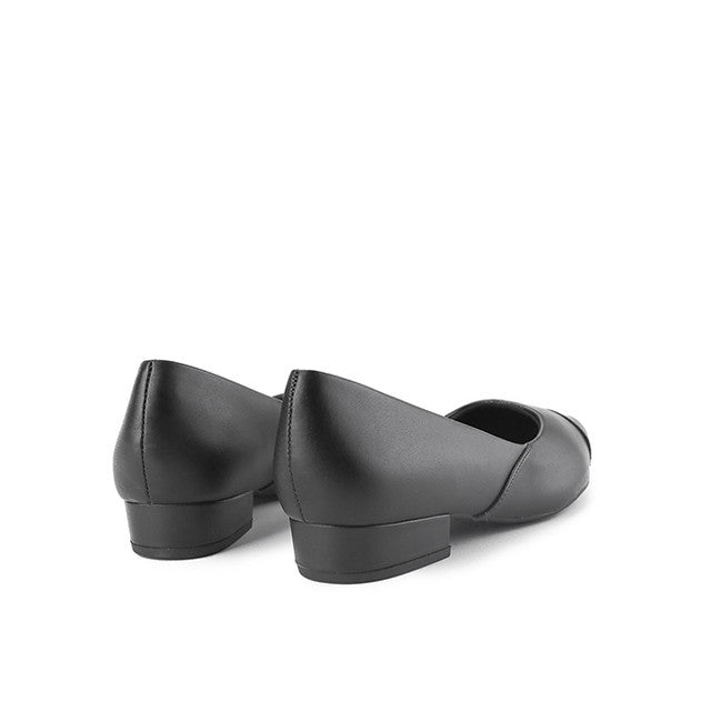 Bennie Gilma In Black