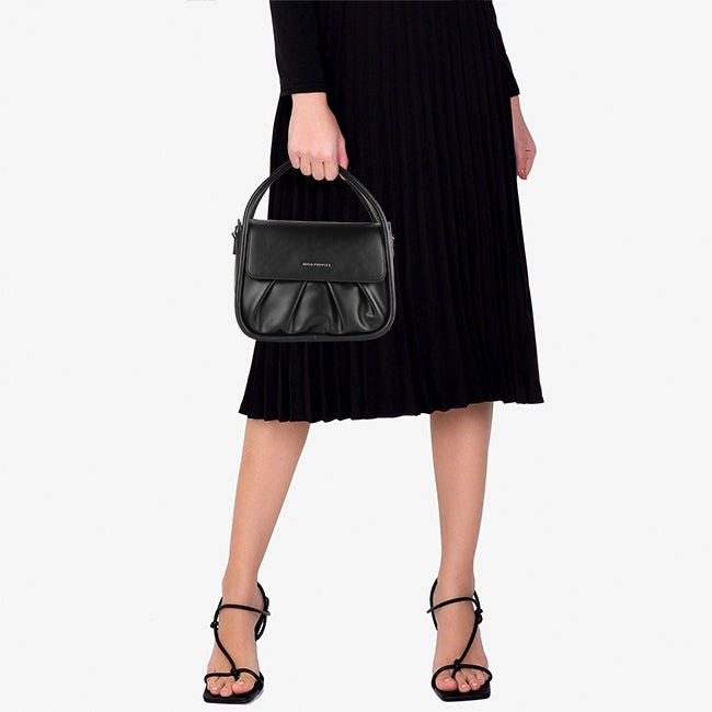 Julieta Satchel L In Black