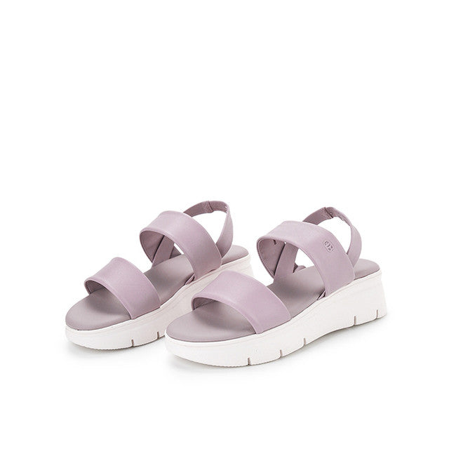 Nicky Holden In Lilac