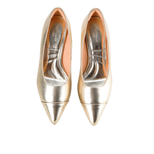 Alexis Dalia In Gold