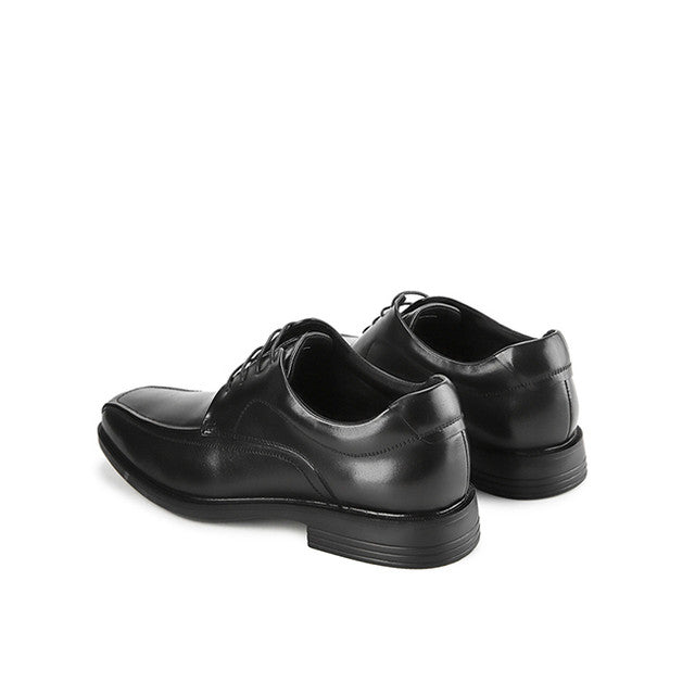 Burnie Efron In Black