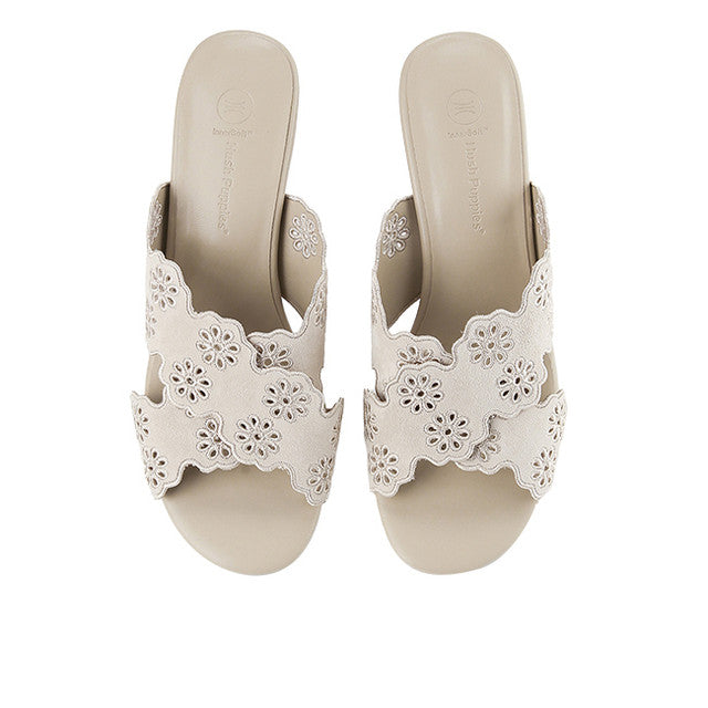 Hush Puppies Sandal Wanita Marion Amber Cross In Beige