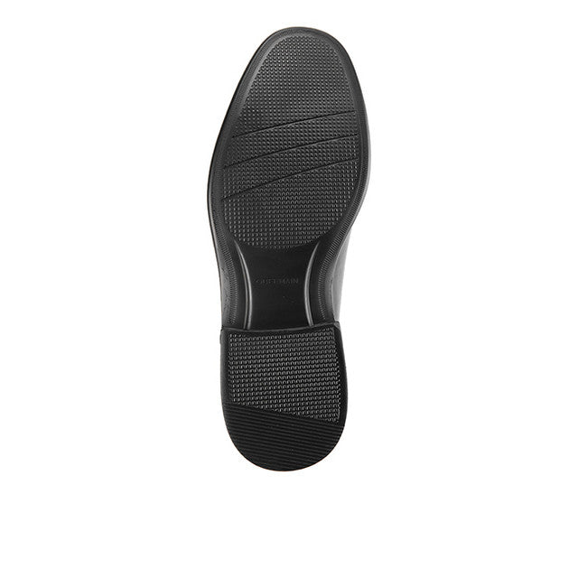 Burnie Efron In Black