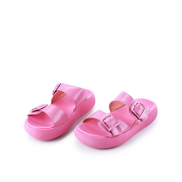 Nasya Demi In Fuchsia