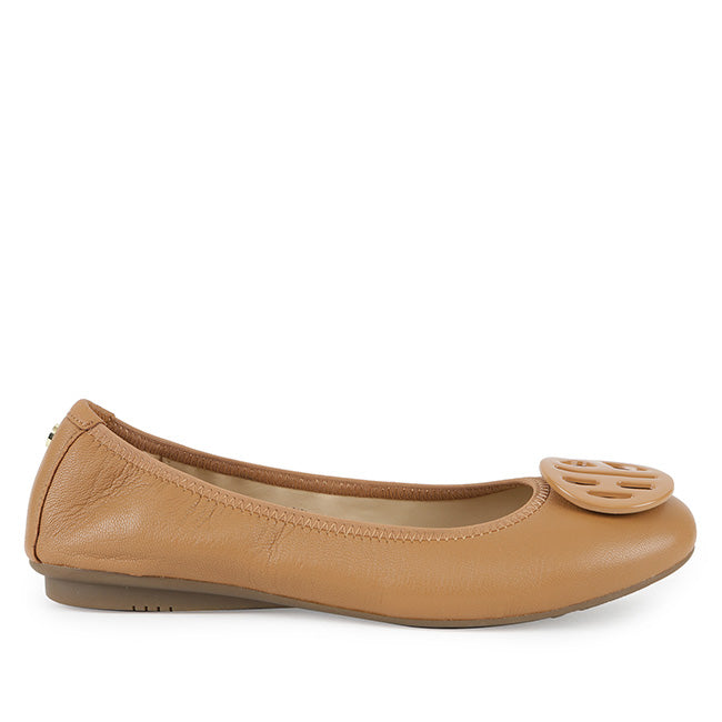 Hush Puppies Sepatu Flats Wanita Samantha In Camel