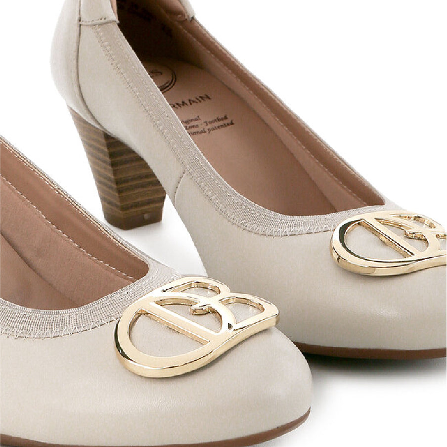 Obermain Sepatu Formal Wanita Adriana Eleni In Cream