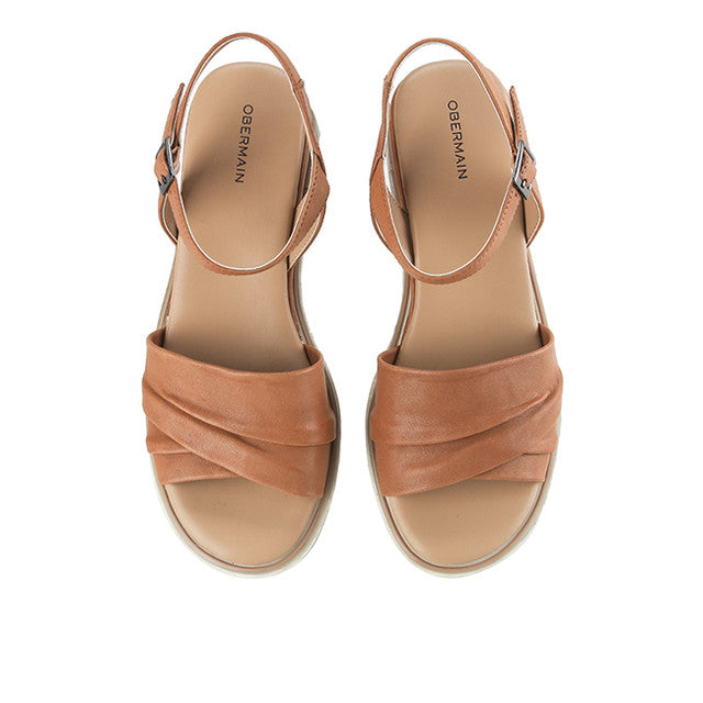 Meg Jett In Camel