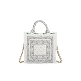 Sm Chain Quilt Tote In Bandana White